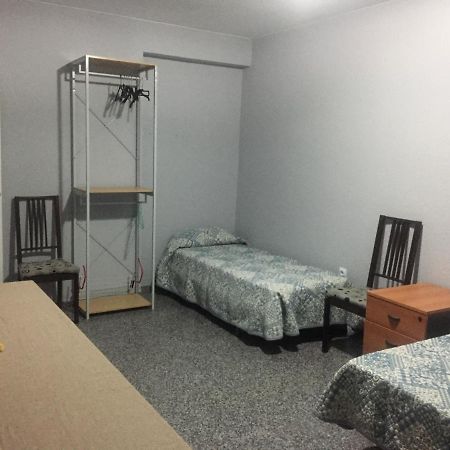 Habitacion Renfe Alicante Eksteriør bilde