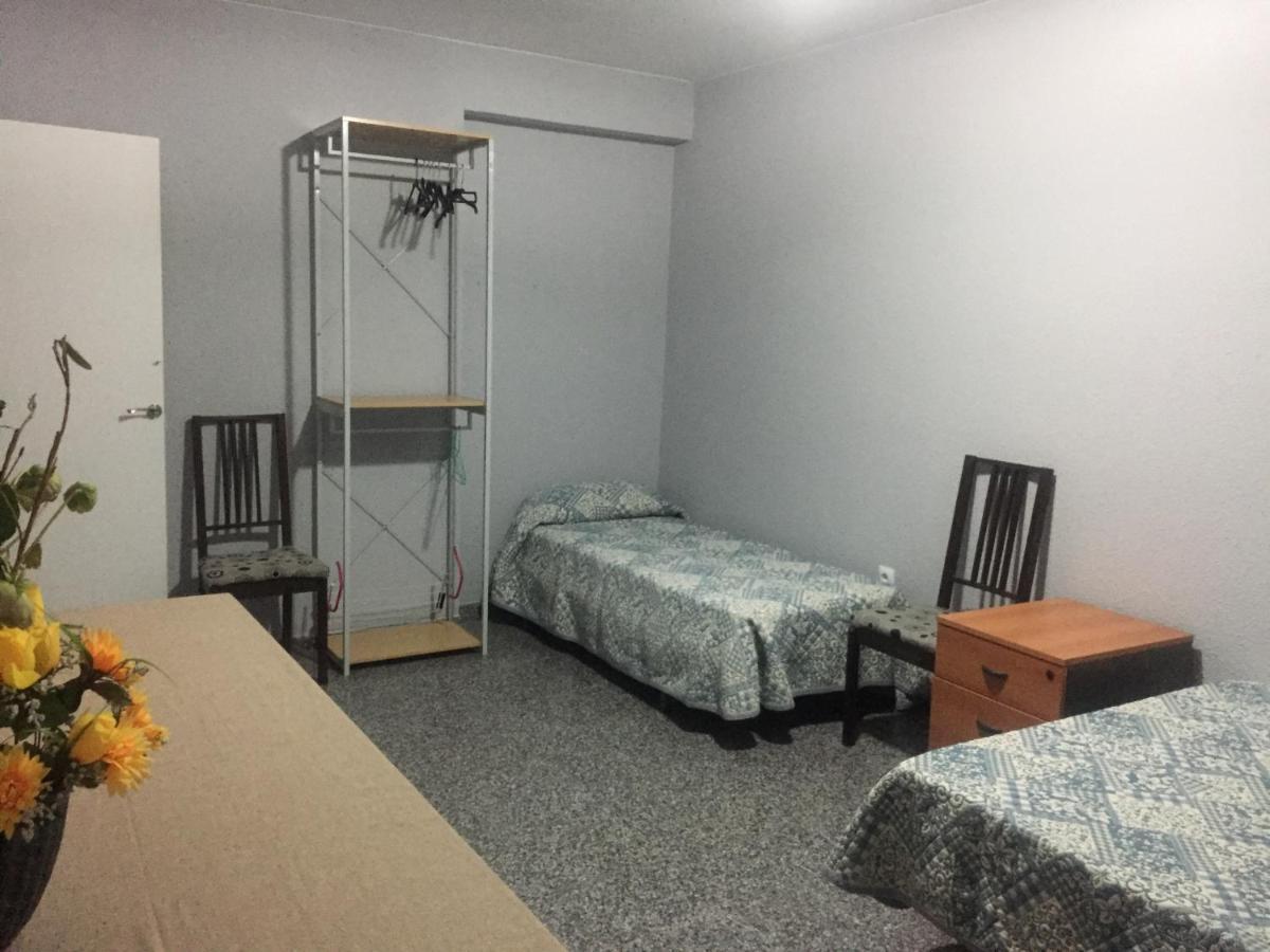 Habitacion Renfe Alicante Eksteriør bilde